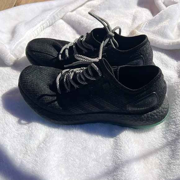 Womens size 8.5 custom painted adidas pure boost. - Picture 3 of 5